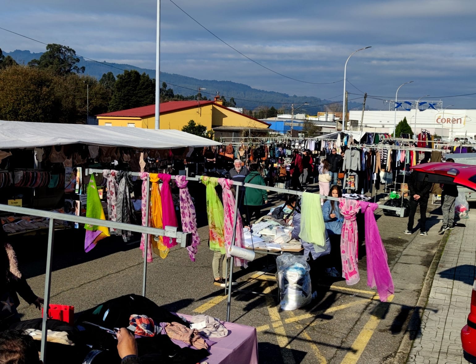 Os primeiros domingos de cada mes habrá mercado ambulante no Porriño