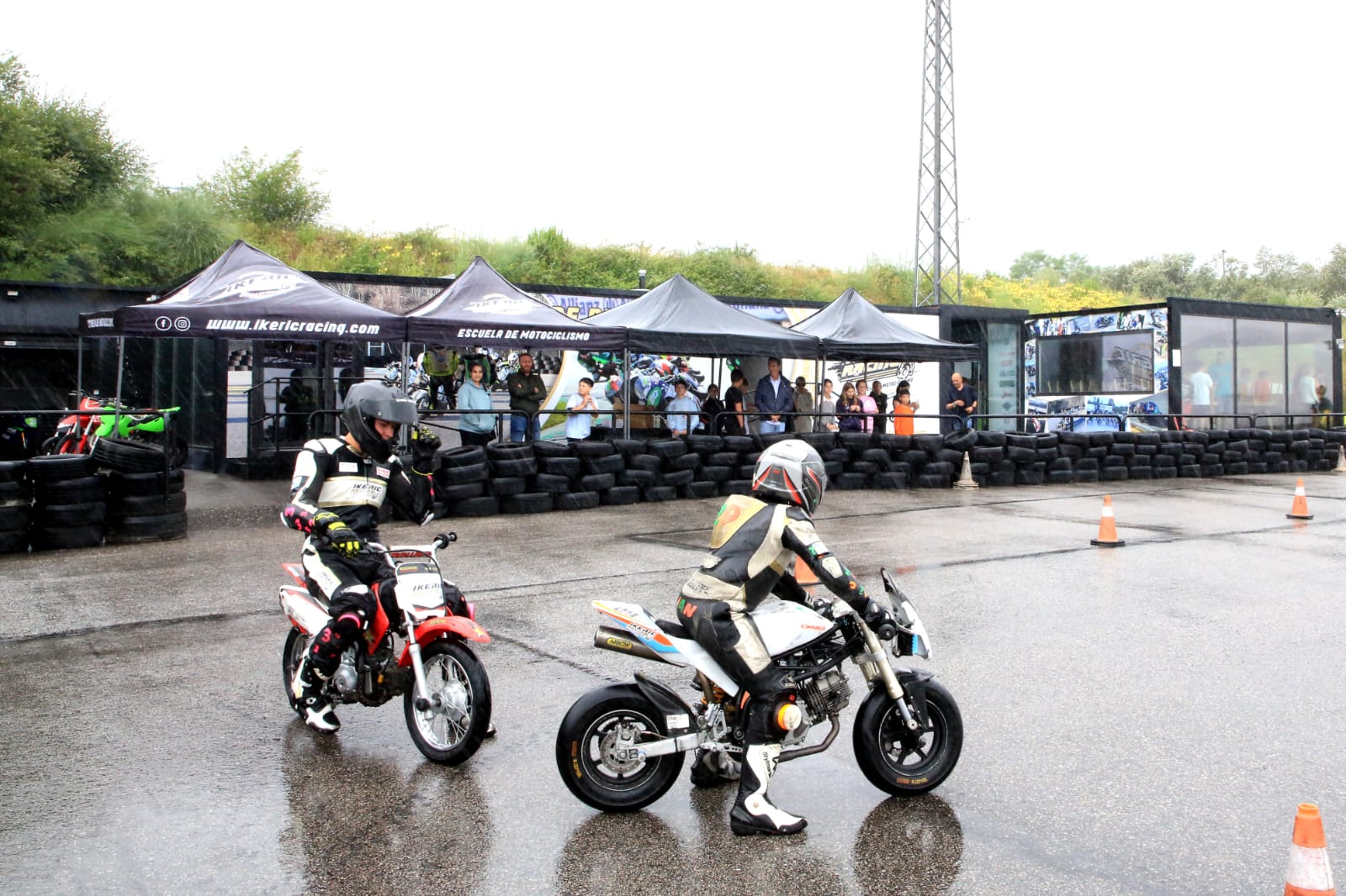 O Concello do Porriño impulsa unha experiencia educativa pioneira en motociclismo para o alumnado de Primaria