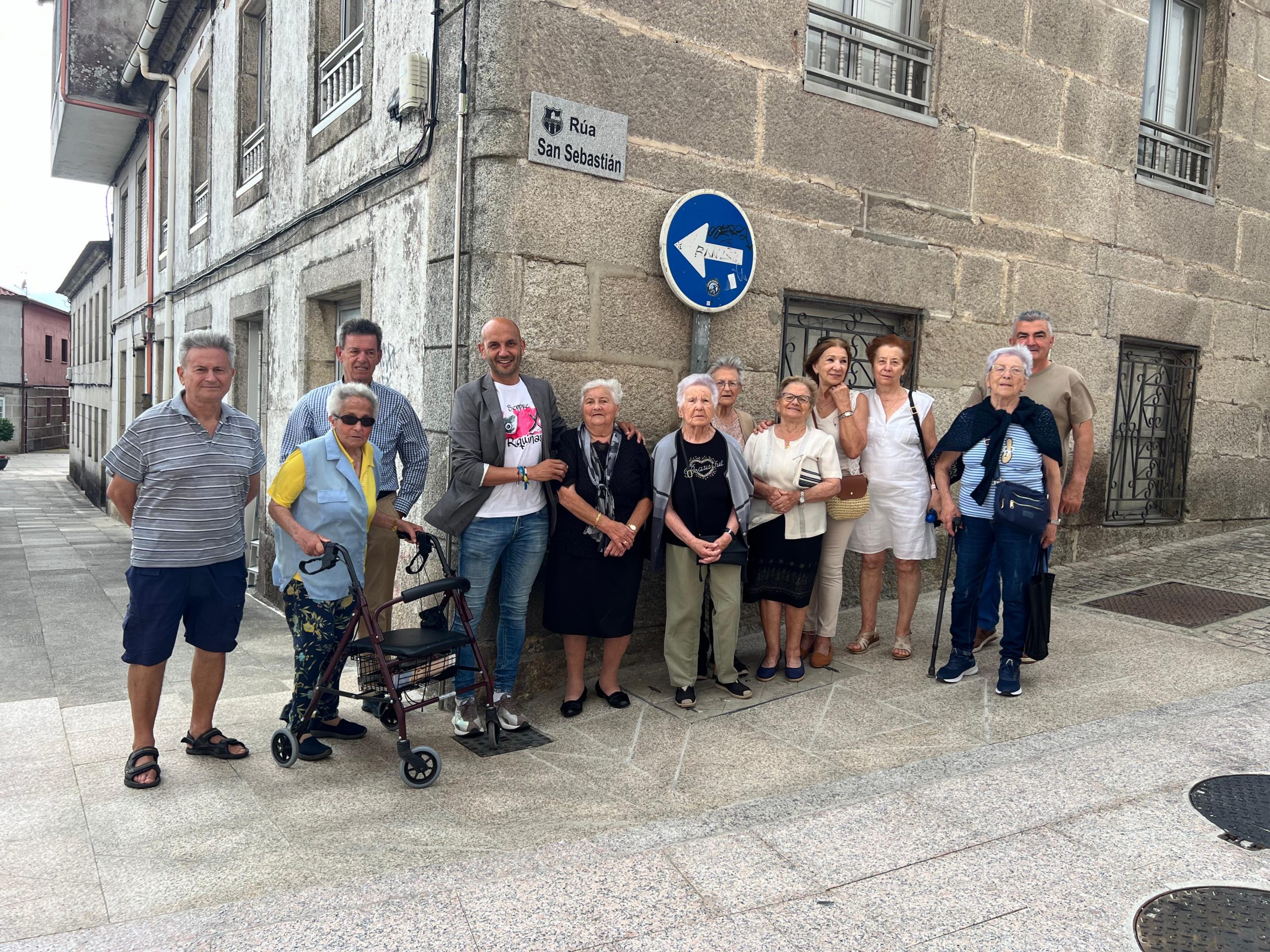 O Concello do Porriño inaugura a nova rúa San Sebastián, un espazo humanizado e accesible pensado para a veciñanza
