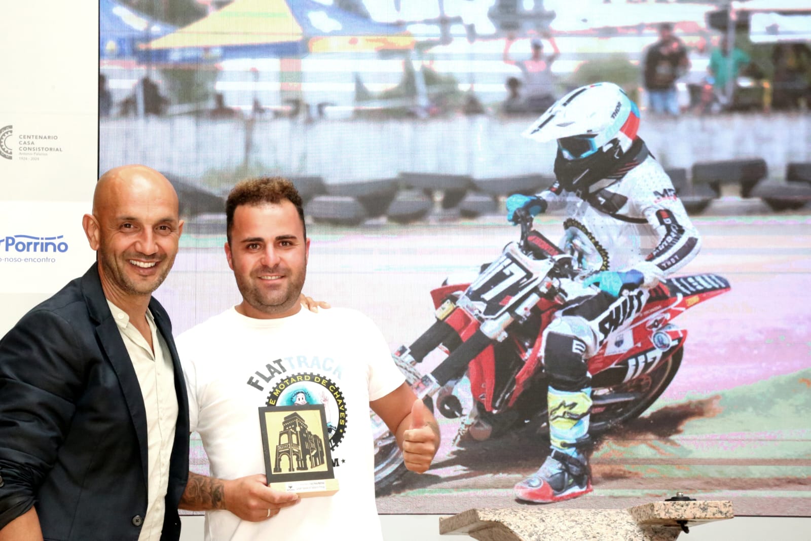 Tony Pérez álzase co ouro no Campionato Nacional de Flat Track