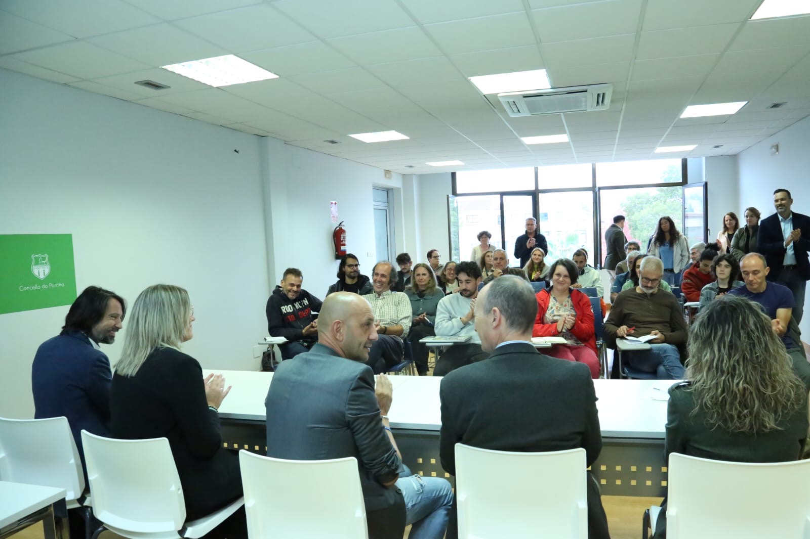 <a class="amazingslider-posttitle-link" href="https://oporrino.org/a-aula-da-uned-do-porrino-inaugura-curso-duplicando-estudantes/" target="_self">A Aula da UNED do Porriño inaugura curso duplicando estudantes</a> A Aula da UNED do Porriño inaugura curso duplicando estudantes