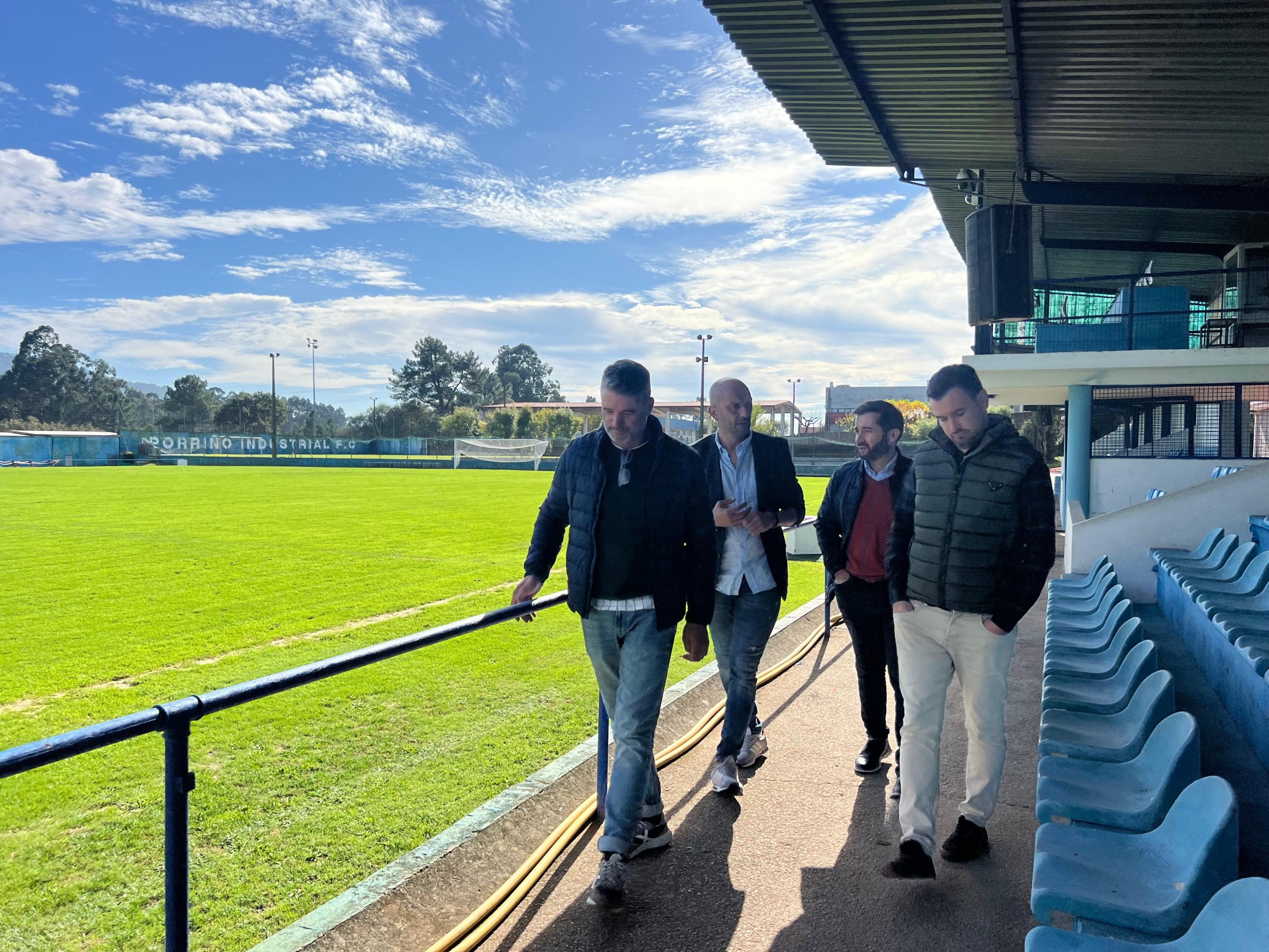 <a class="amazingslider-posttitle-link" href="https://oporrino.org/o-concello-impulsa-a-renovacion-integral-do-campo-de-futbol-do-lourambal/" target="_self">O Concello impulsa a renovación integral do campo de fútbol do Lourambal</a> O Concello impulsa a renovación integral do campo de fútbol do Lourambal