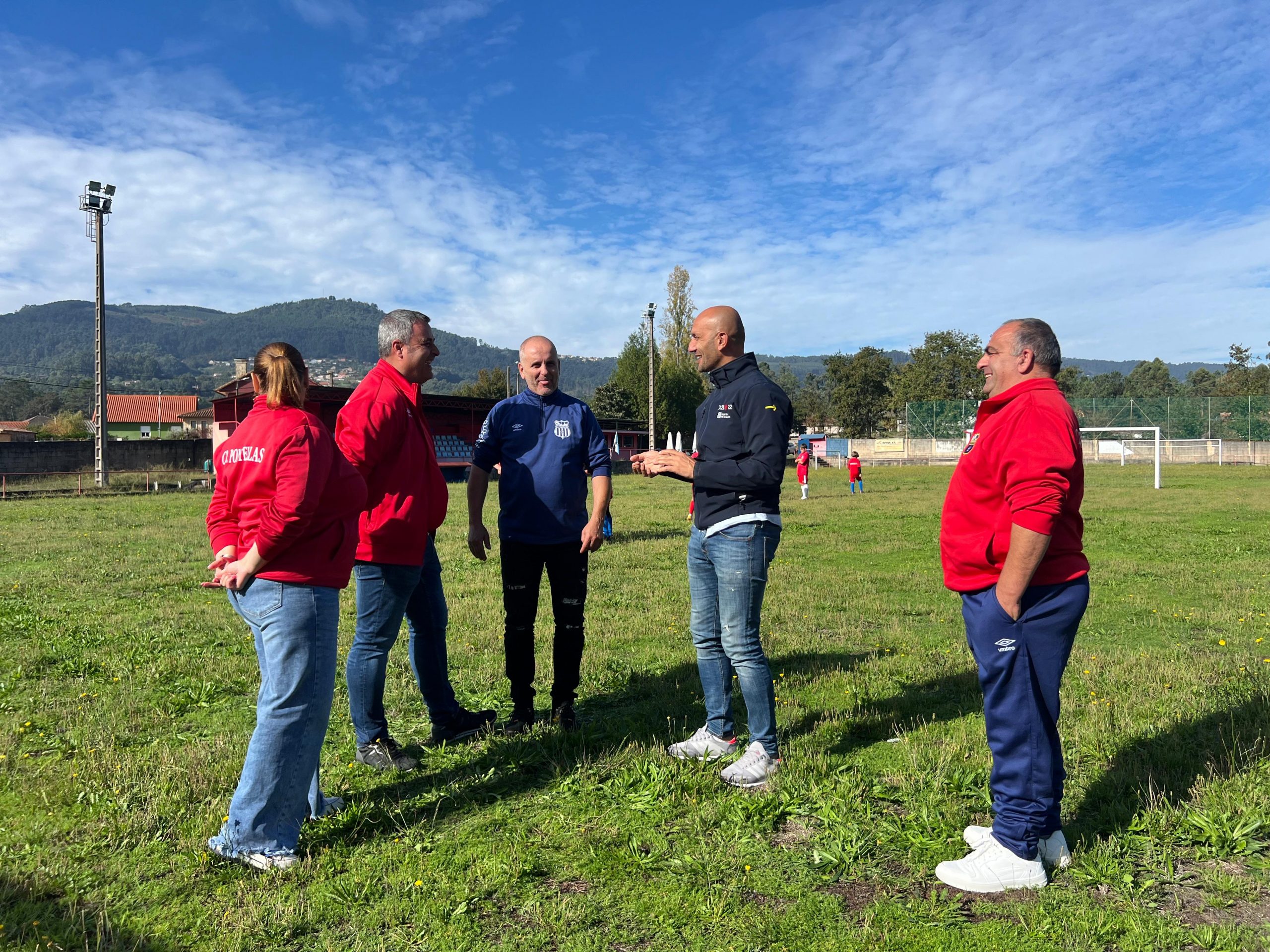 O campo de fútbol de Pontellas terá un céspede artificial de última xeración