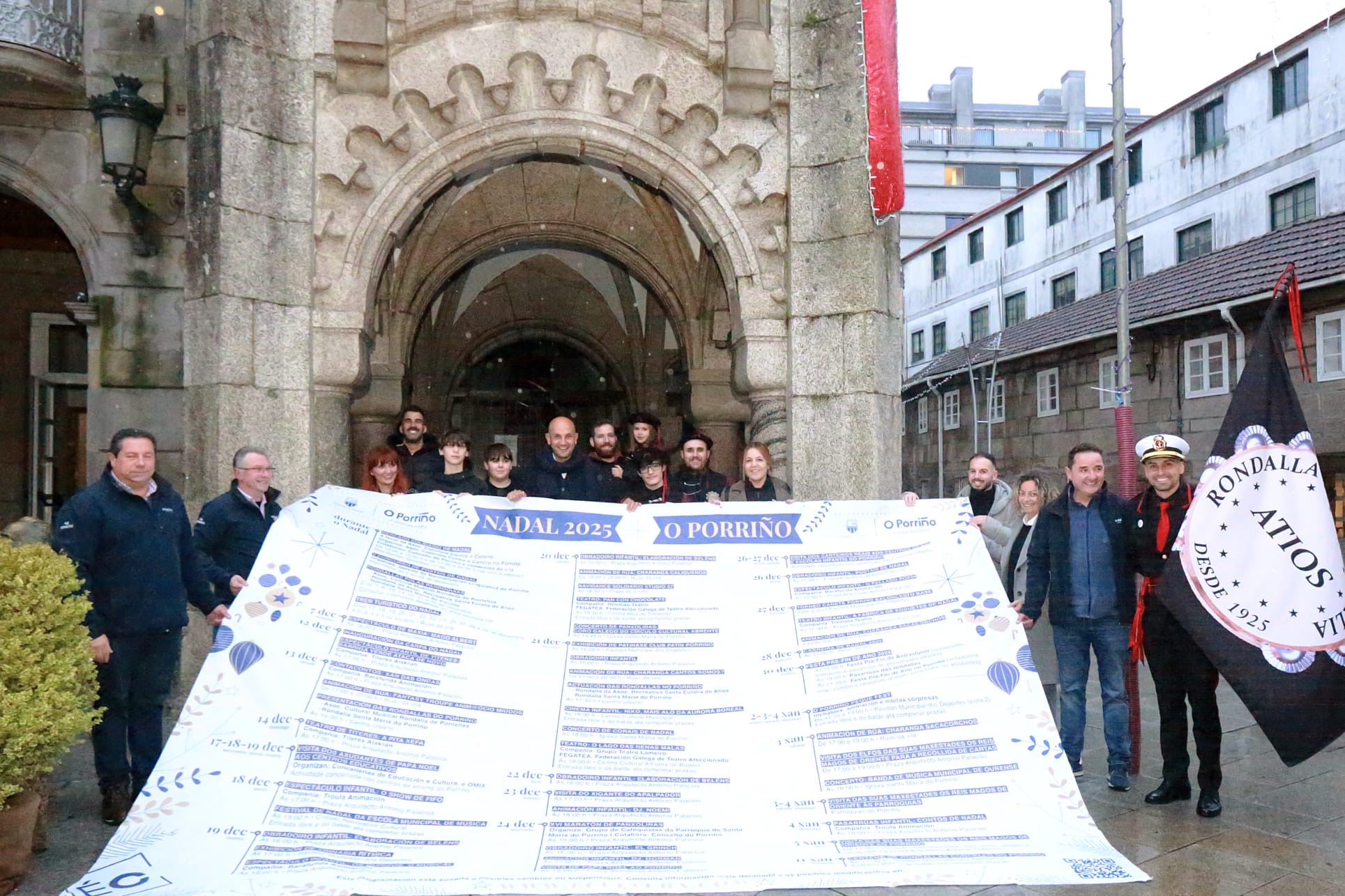 <a class="amazingslider-posttitle-link" href="https://oporrino.org/o-porrino-da-a-benvida-ao-nadal-con-musica-de-rondallas/" target="_self">O Porriño dá a benvida ao Nadal con música de rondallas</a> O Porriño dá a benvida ao Nadal con música de rondallas